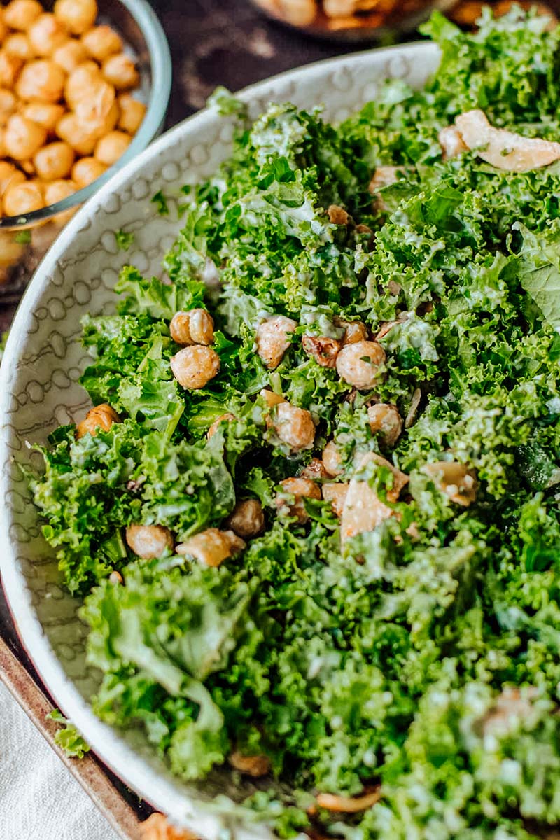 Geheimtipp Muenchen Frischepost Winter Salat Grünkohl – ©Frischepost