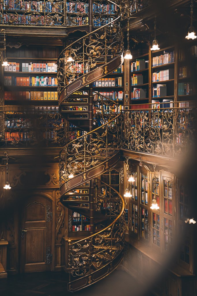 Die Juristische Bibliothek Münchens Magische Räume