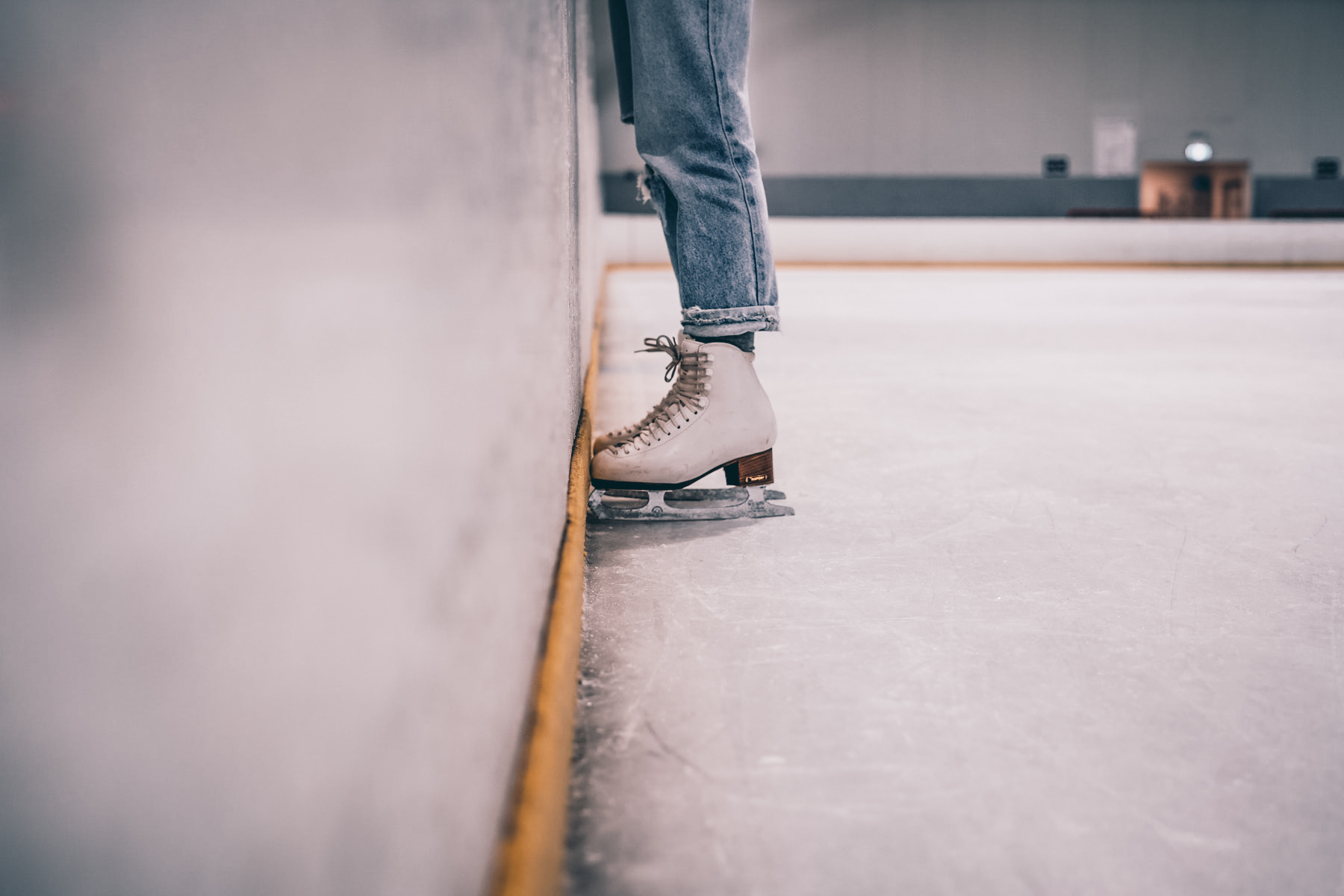 Geheimtipp Muenchen Schlittschulaufen Schlittschuhe Winter Unsplash &ndash; &copy;unsplash