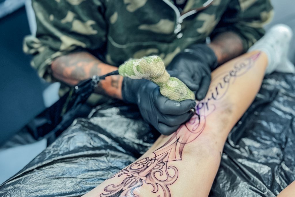 Geheimtipp Muenchen Tattoo Anansi 1